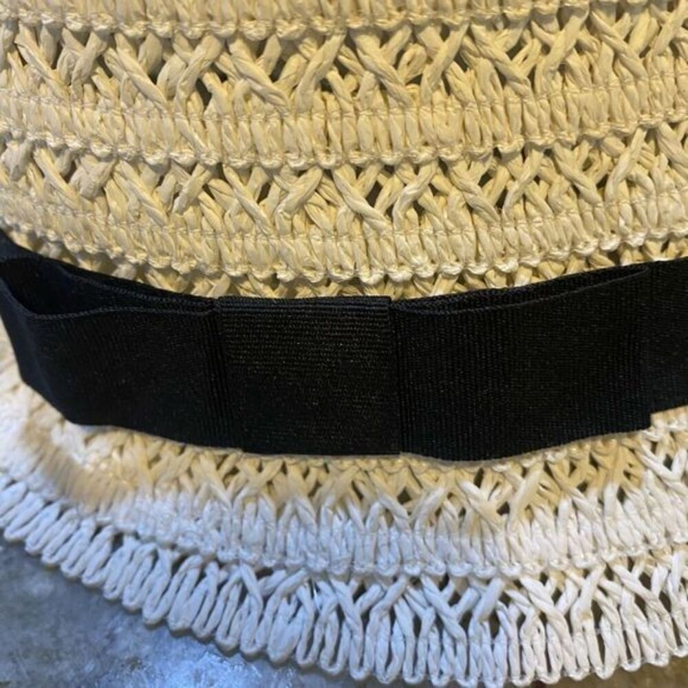Women’s apt.‎ 9 white and black straw hat - Picture 2 of 5